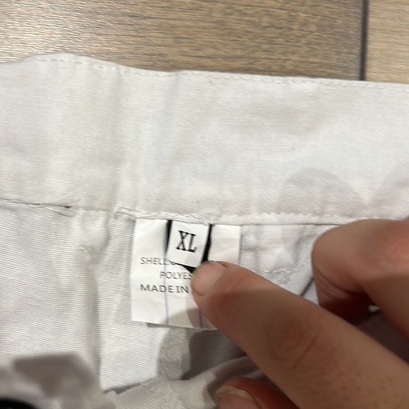 White men’s pants - Picture 3 of 4